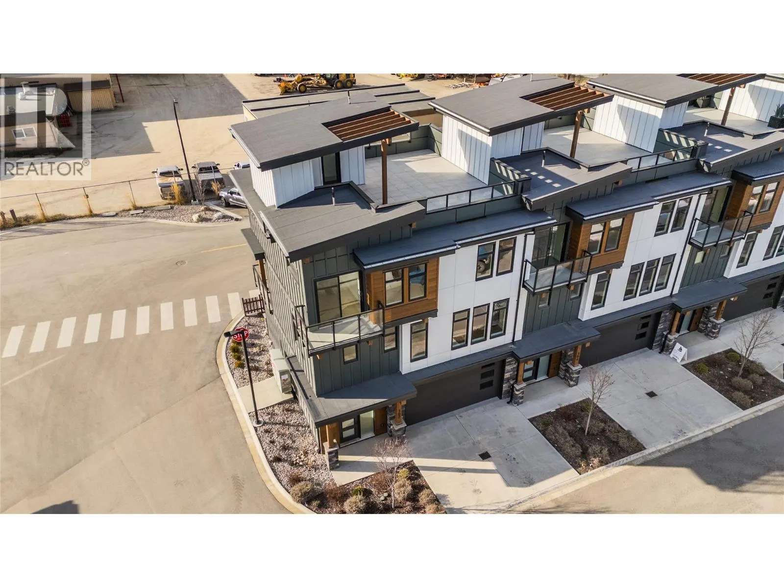 910 Lakeside Drive Unit# 107