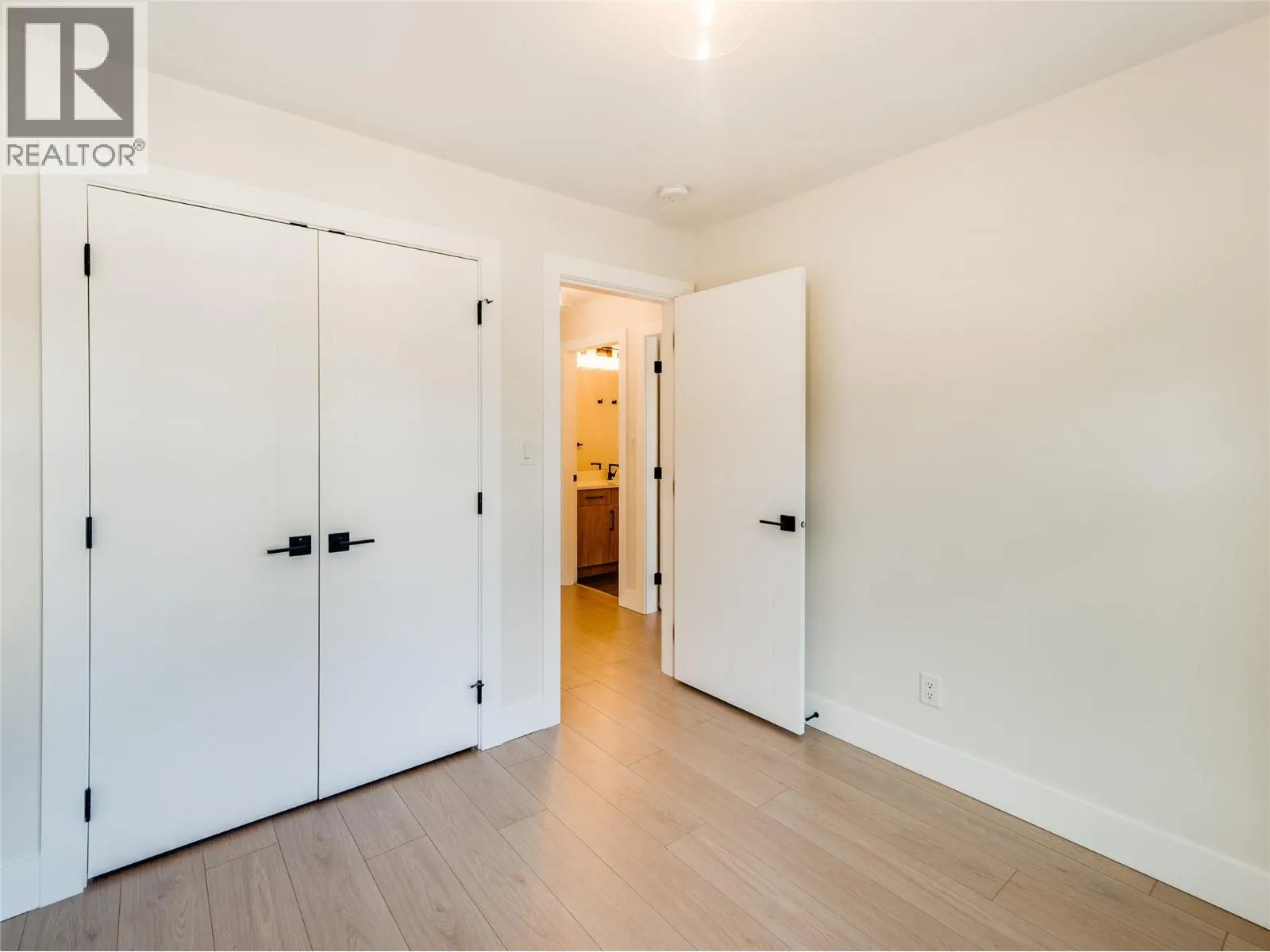 910 Lakeside Drive Unit# 107