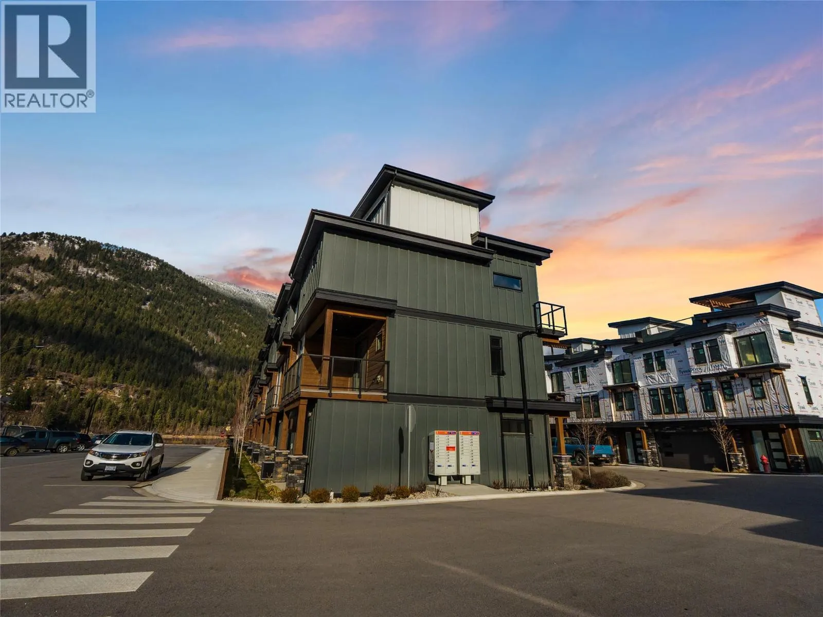 910 Lakeside Drive Unit# 107