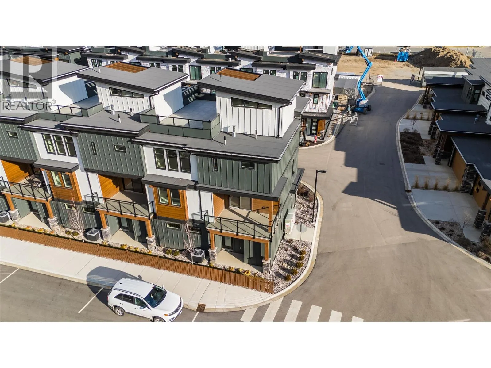 910 Lakeside Drive Unit# 107