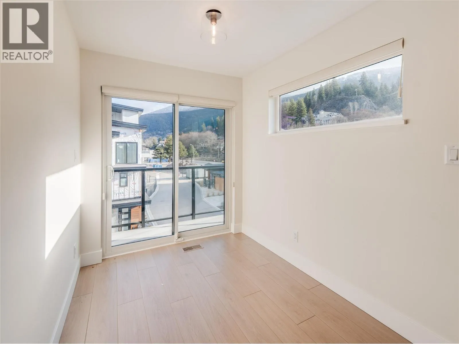 910 Lakeside Drive Unit# 107