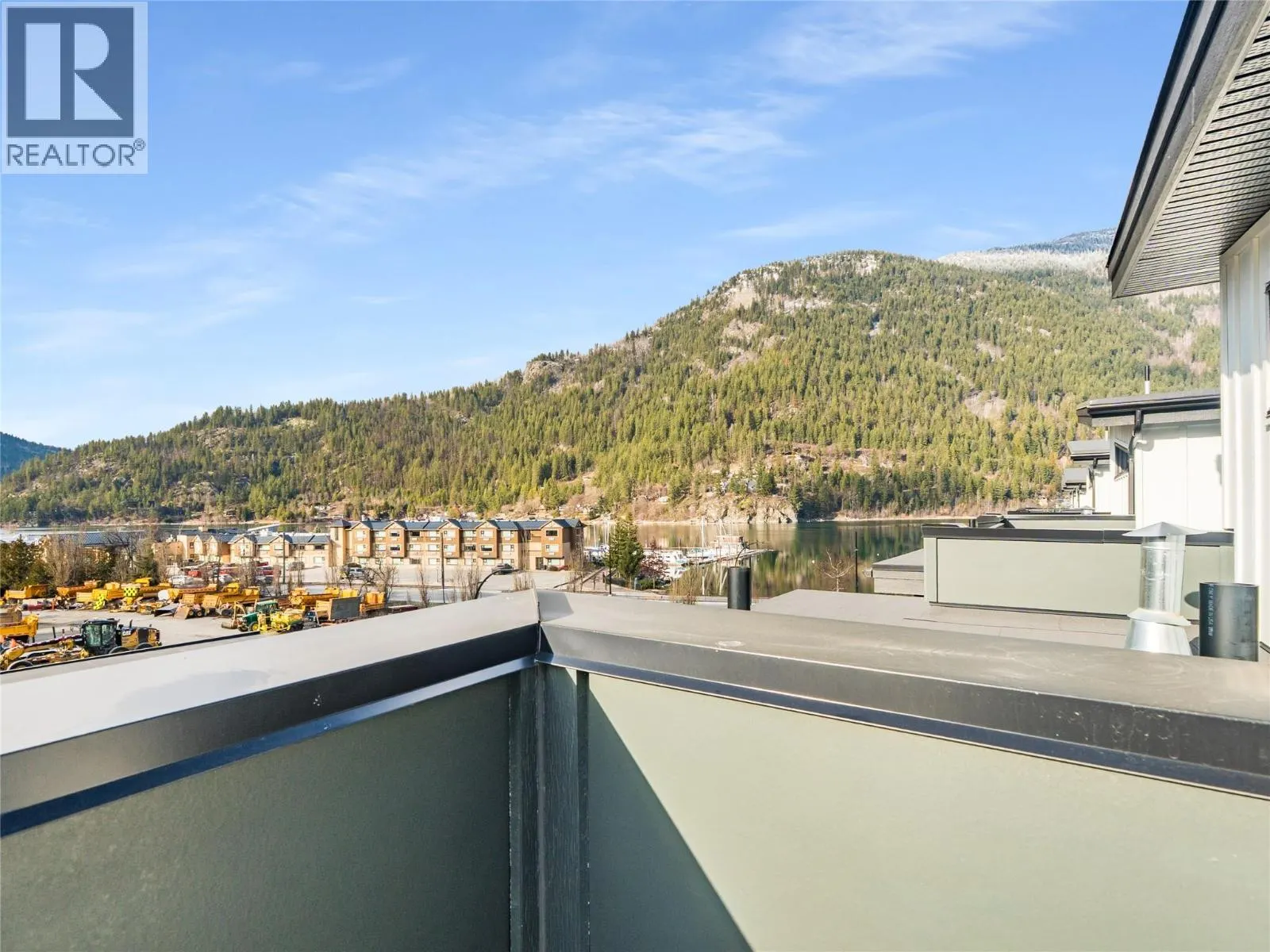910 Lakeside Drive Unit# 107