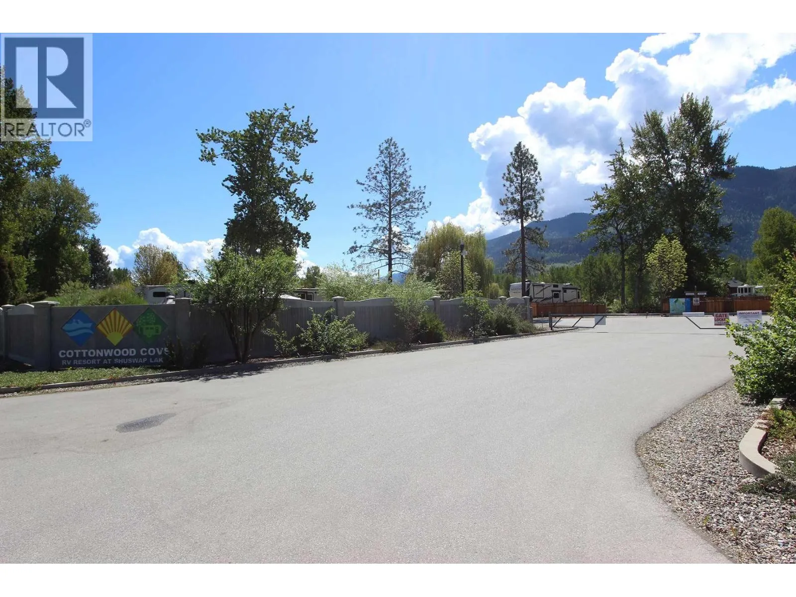 69 Cottonwood Drive