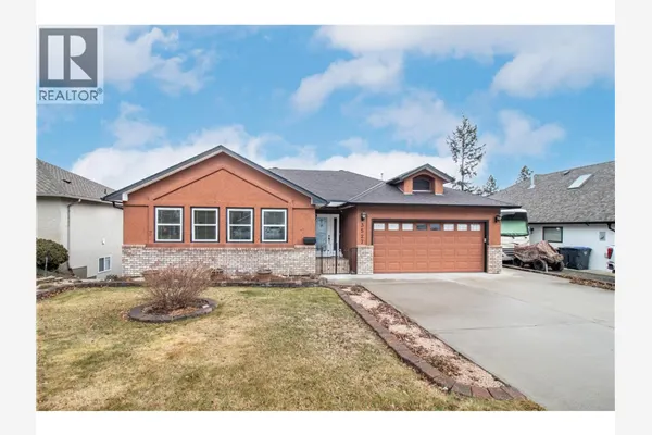 3527 Glen Eagles Drive