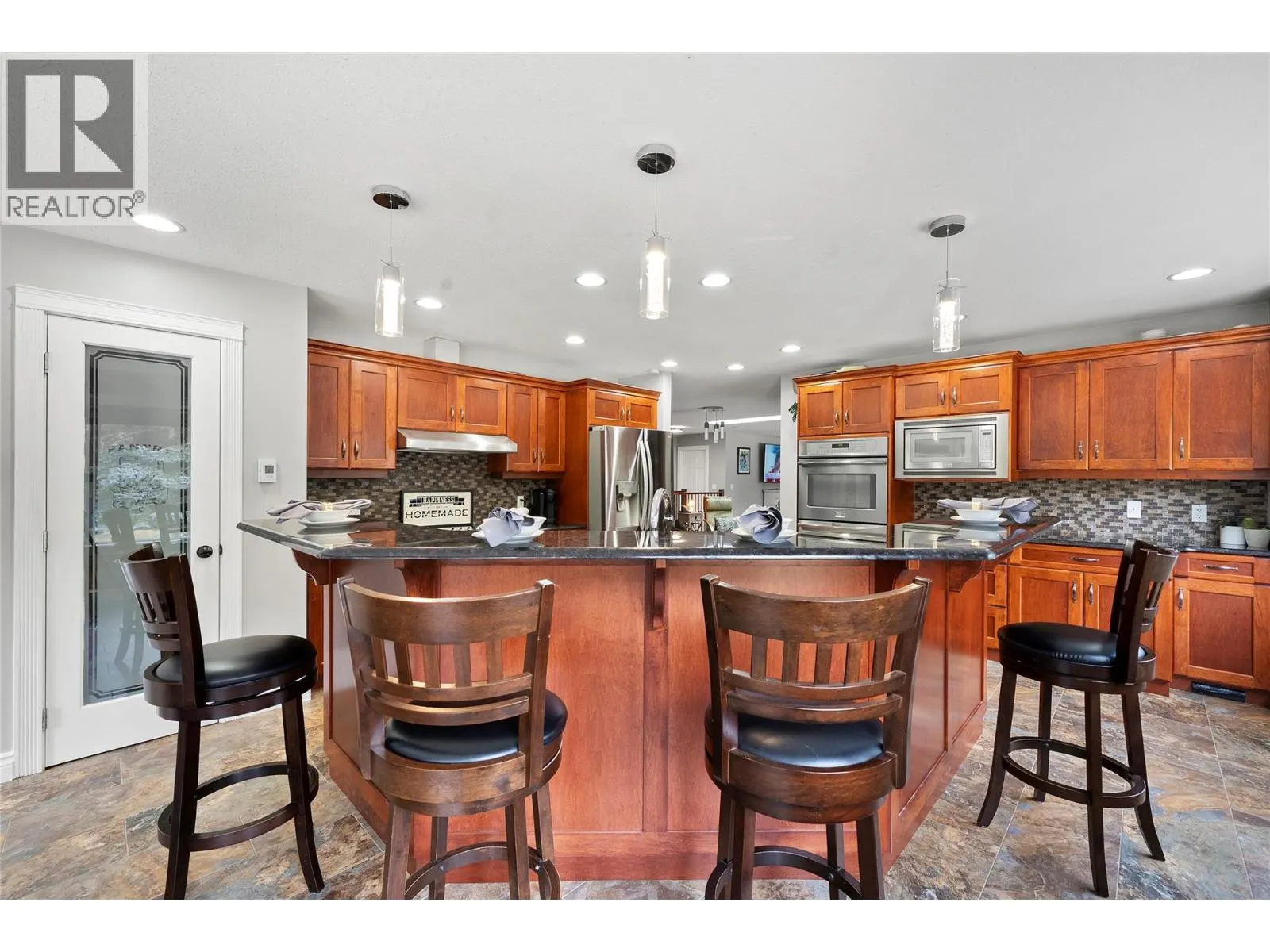 2746 Balmoral Road