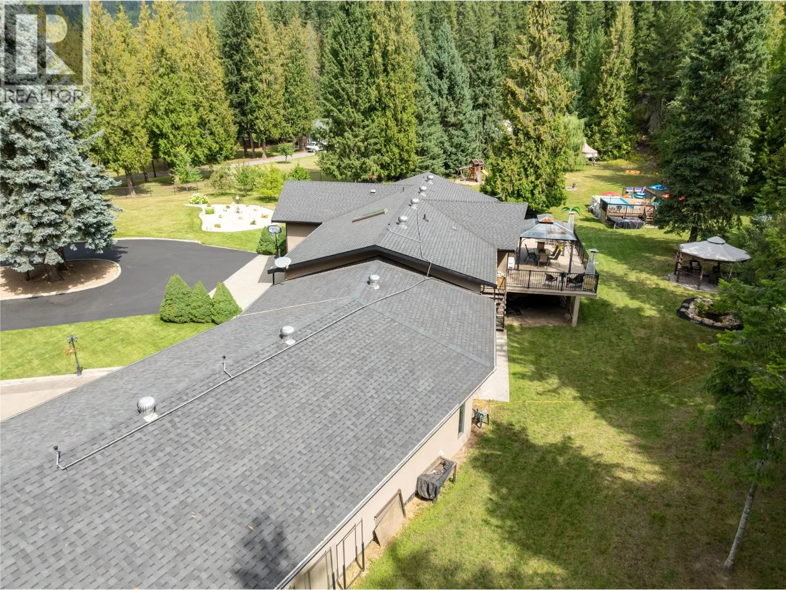 2746 Balmoral Road