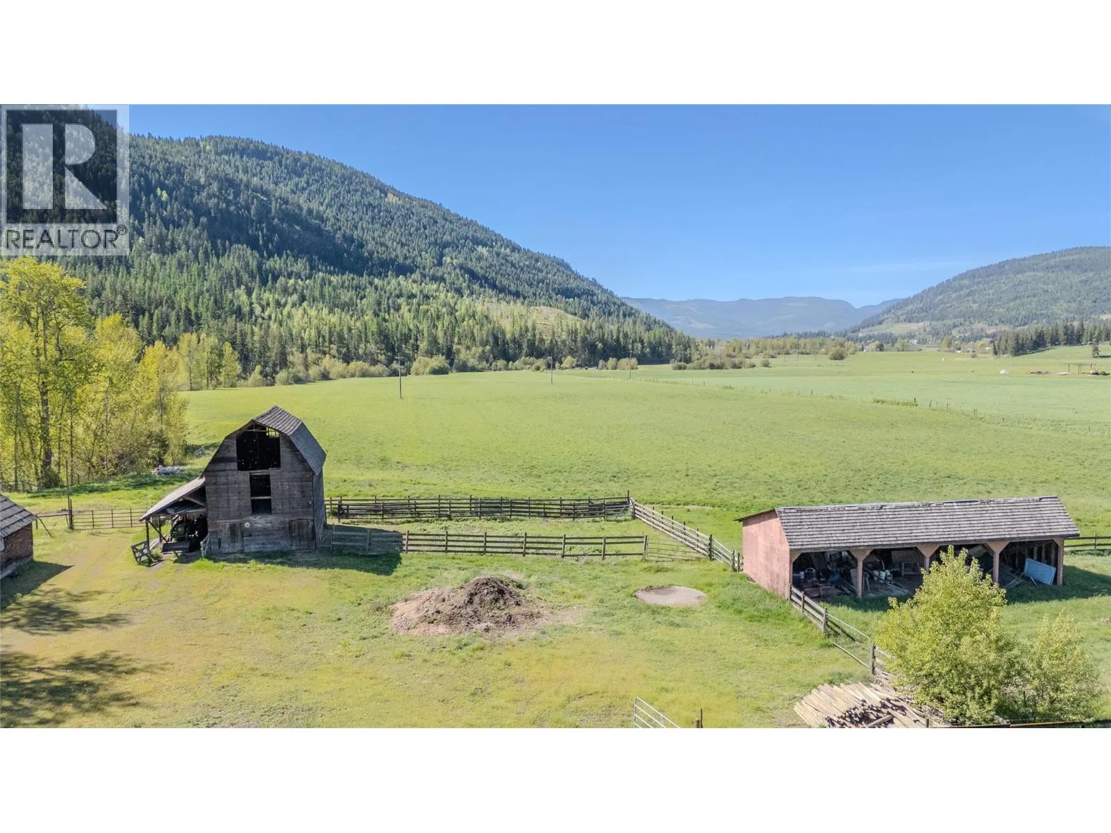 487 Mabel Lake Road