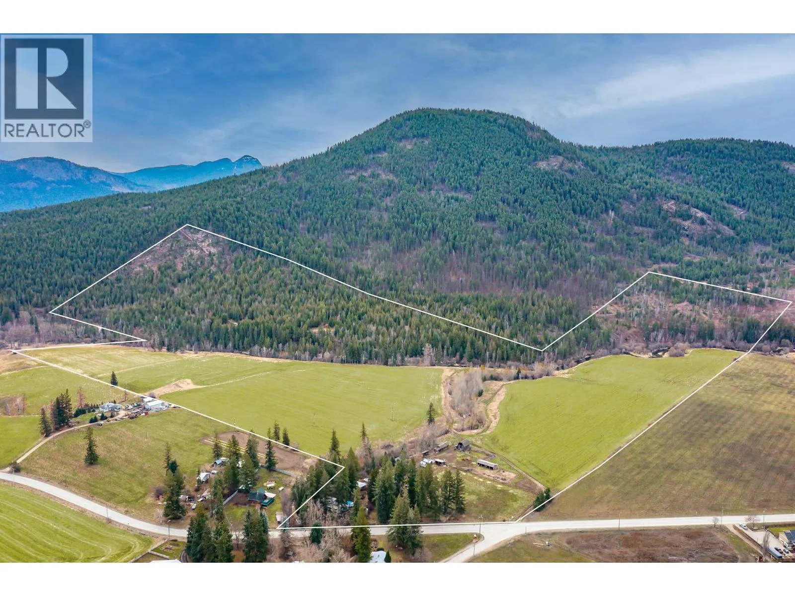 487 Mabel Lake Road