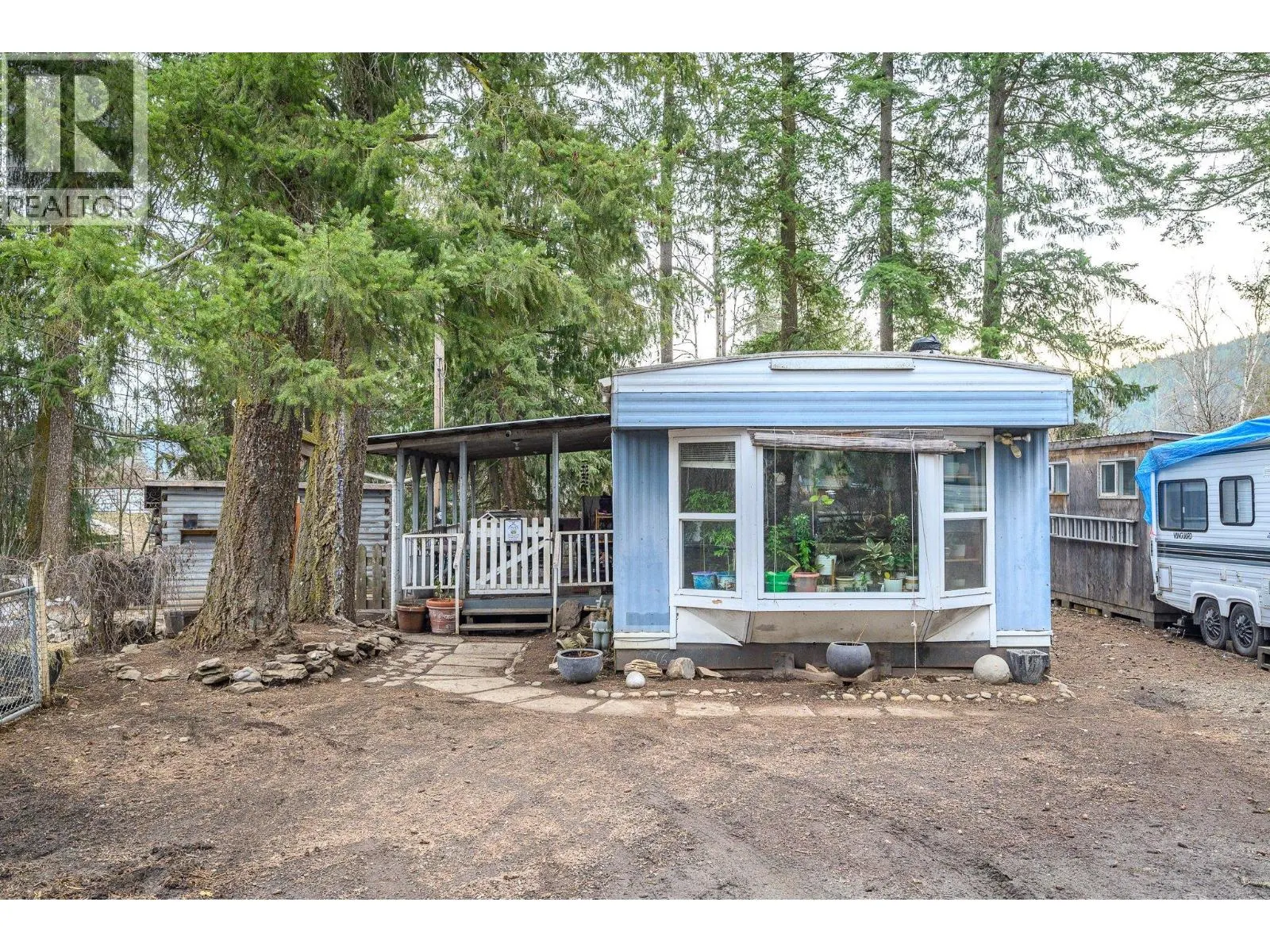 487 Mabel Lake Road