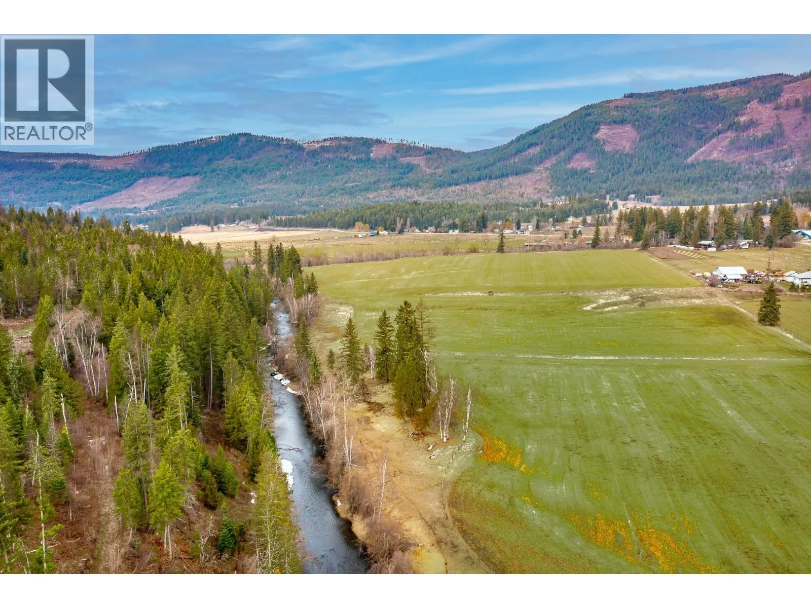 487 Mabel Lake Road
