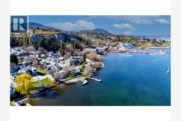 12210 LAKESHORE Drive S