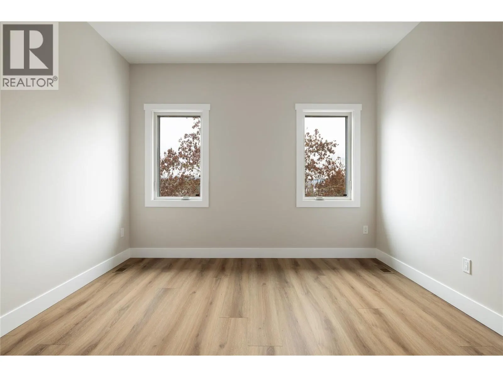 806 Cliff Avenue Unit# 103