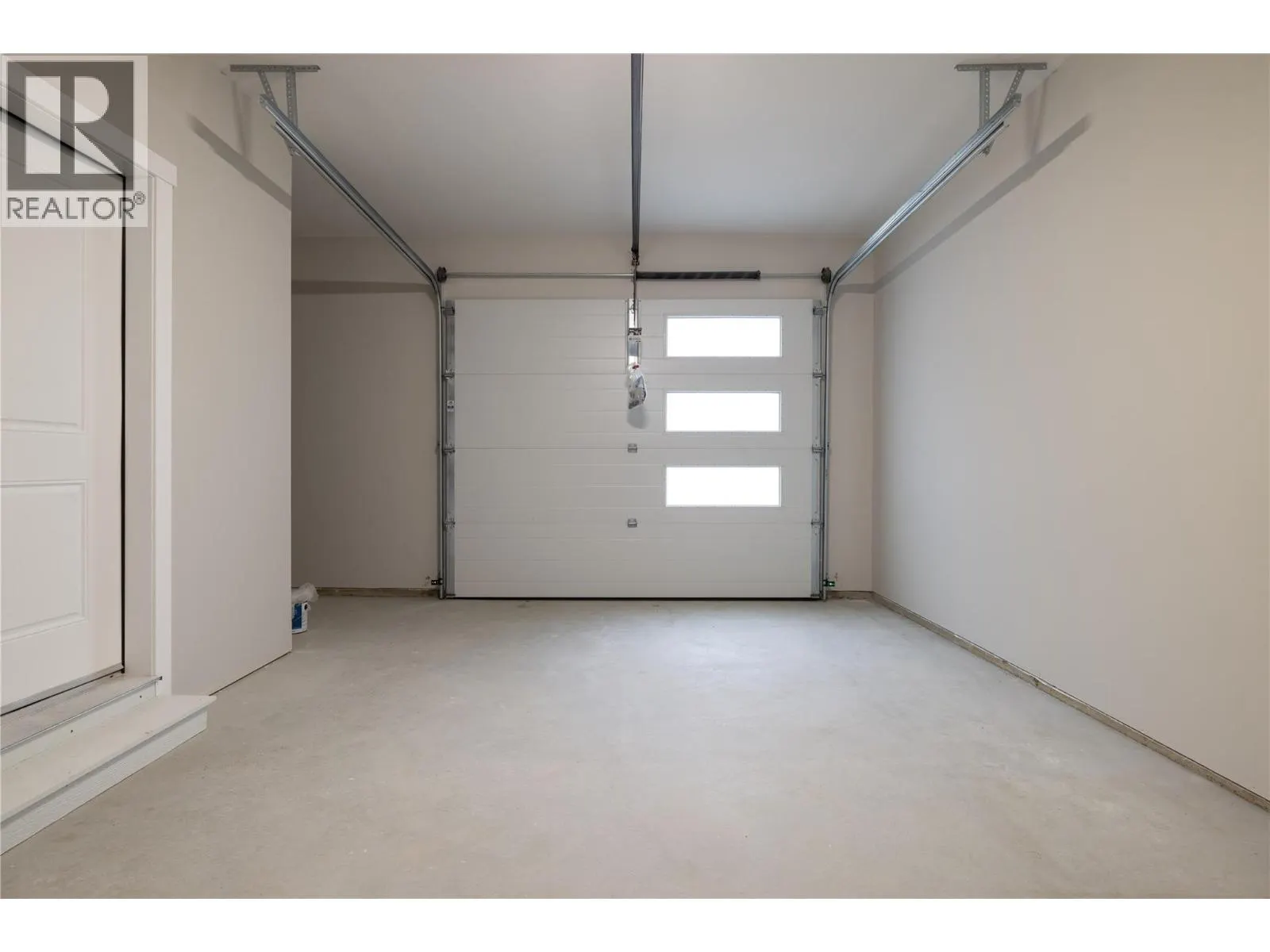 806 Cliff Avenue Unit# 103