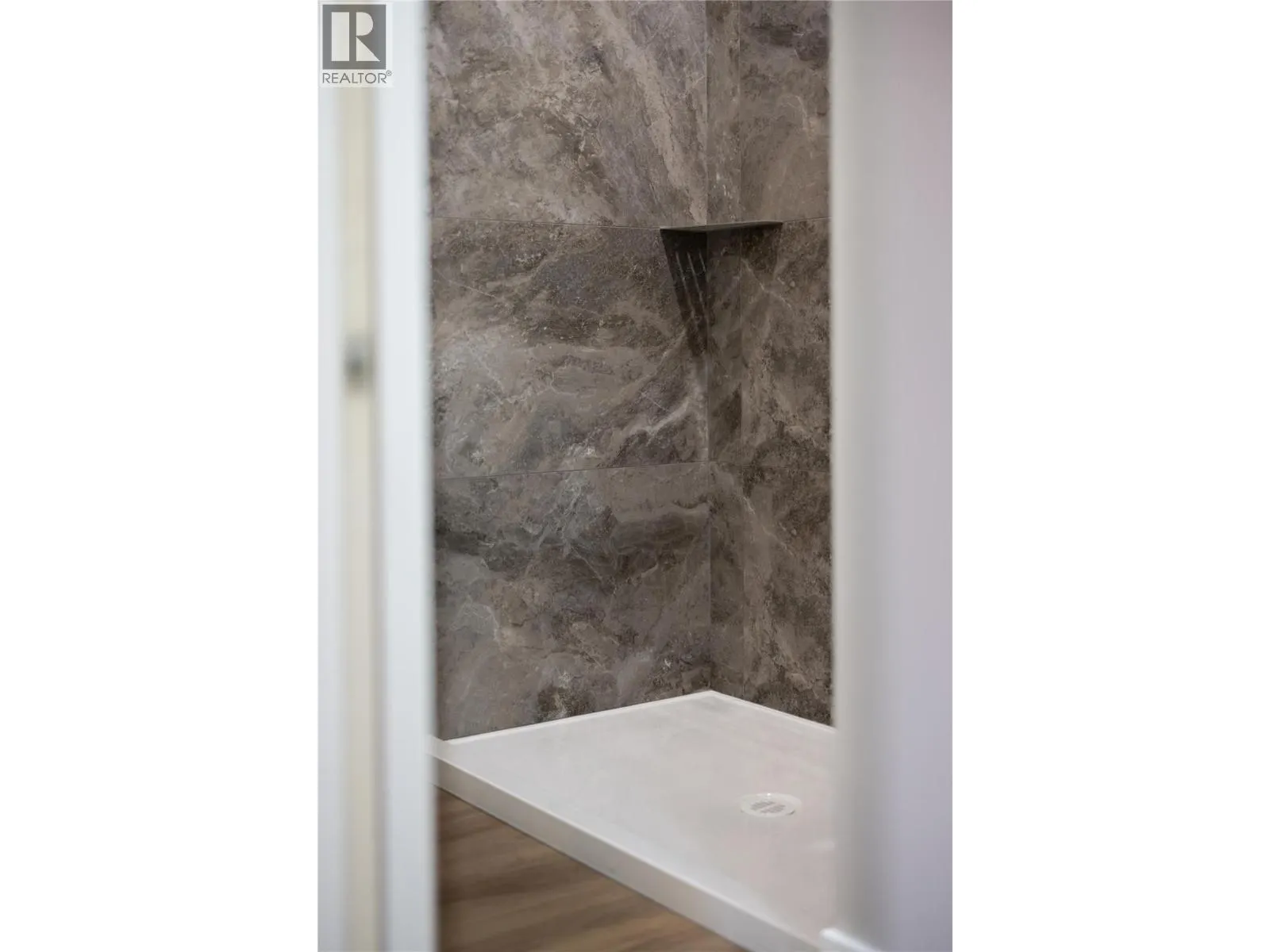 806 Cliff Avenue Unit# 103