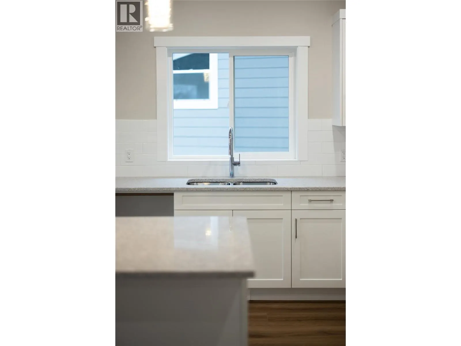 806 Cliff Avenue Unit# 103