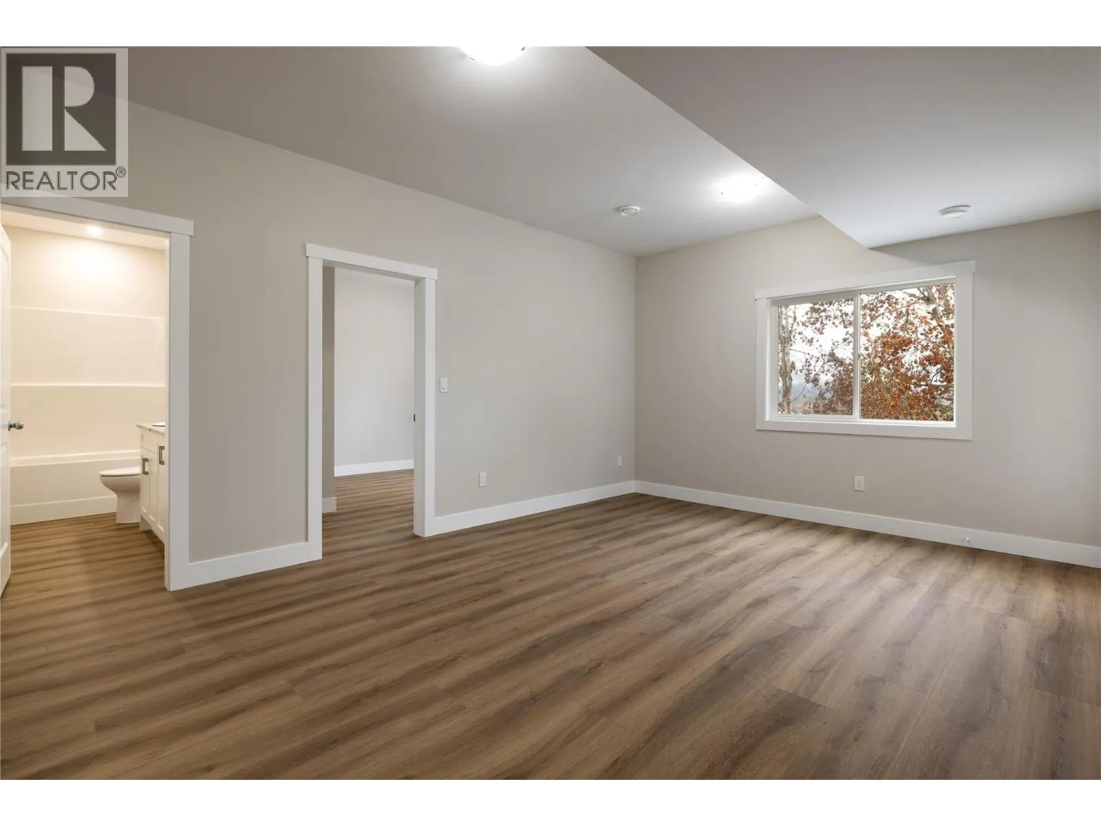 806 Cliff Avenue Unit# 103