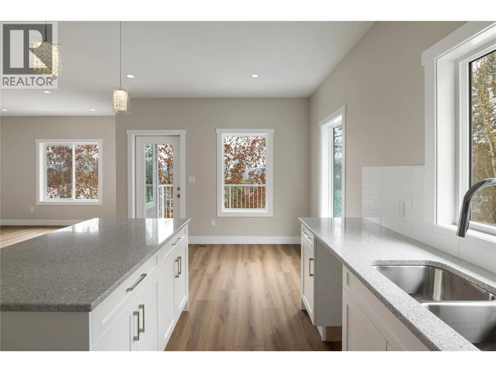 806 Cliff Avenue Unit# 103