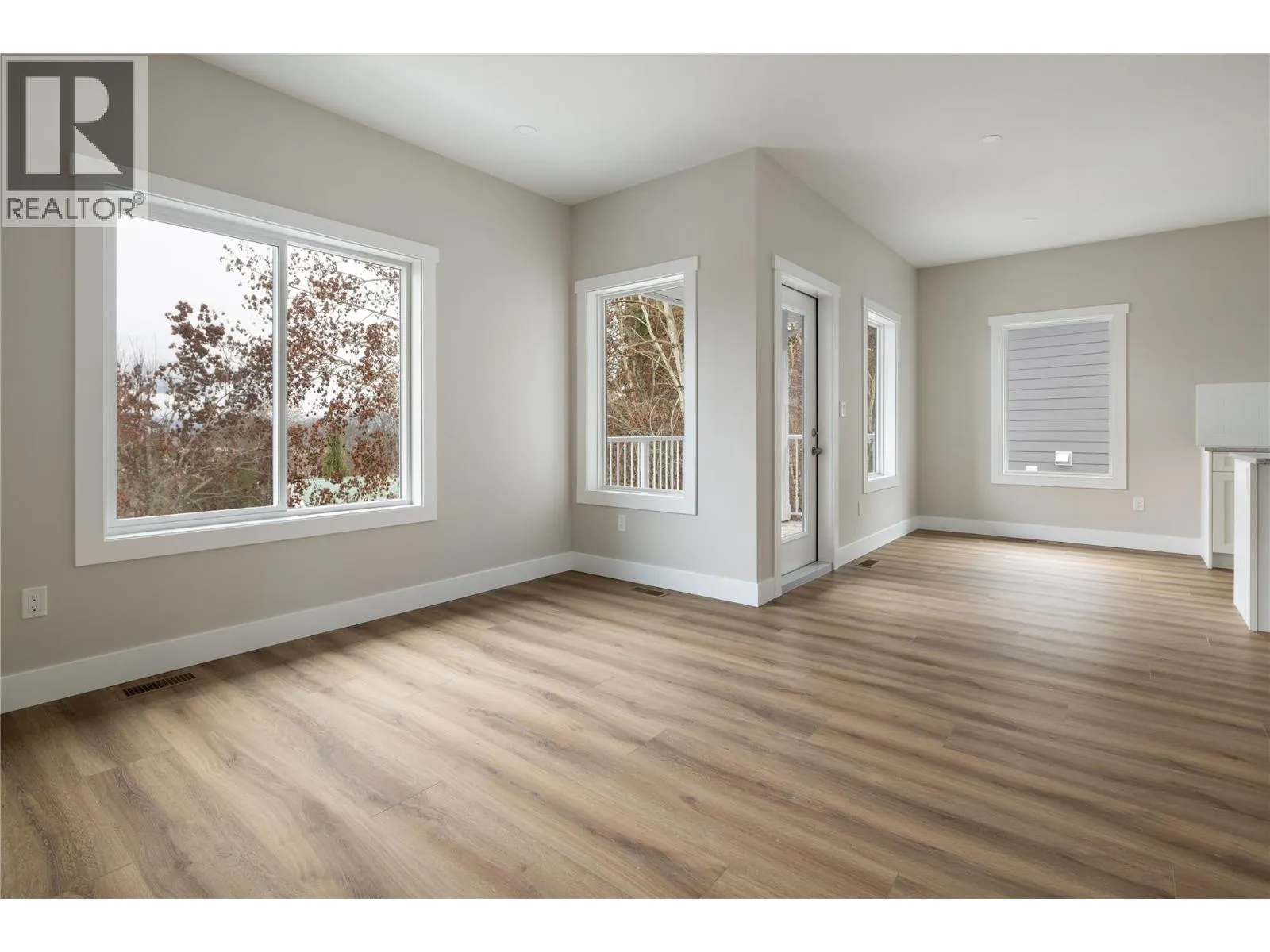806 Cliff Avenue Unit# 103