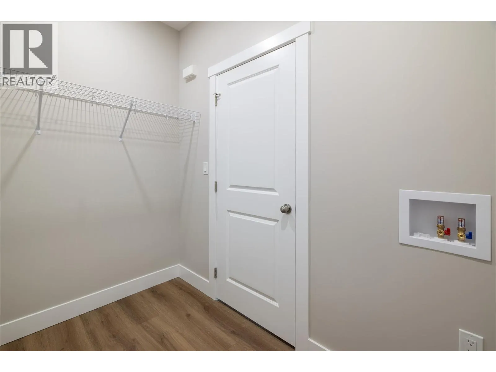 806 Cliff Avenue Unit# 103