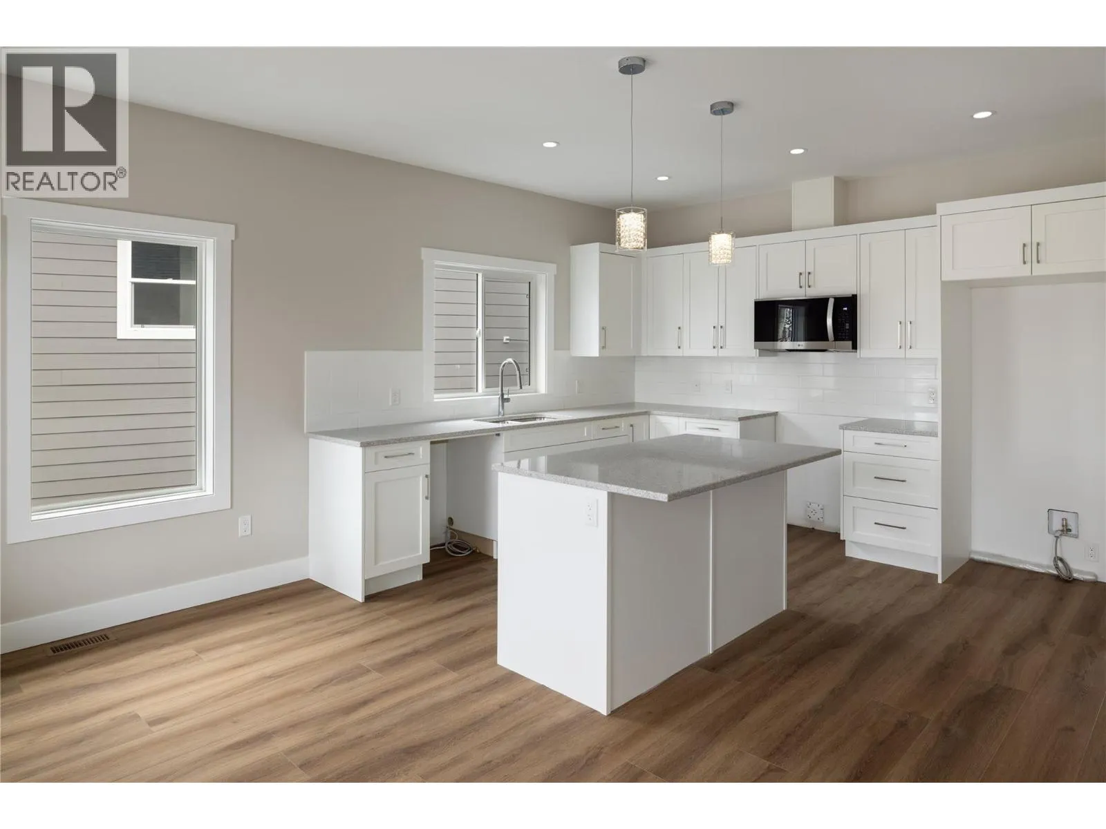 806 Cliff Avenue Unit# 103