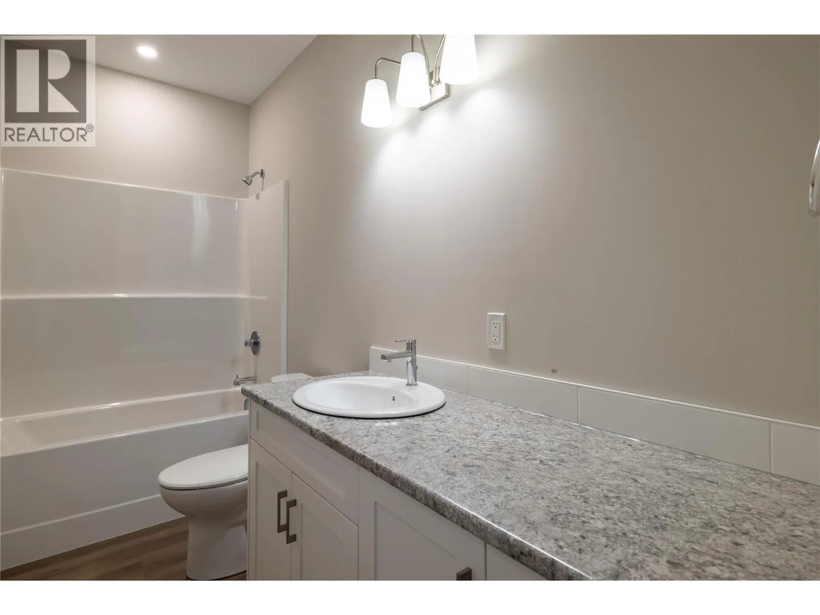 806 Cliff Avenue Unit# 103
