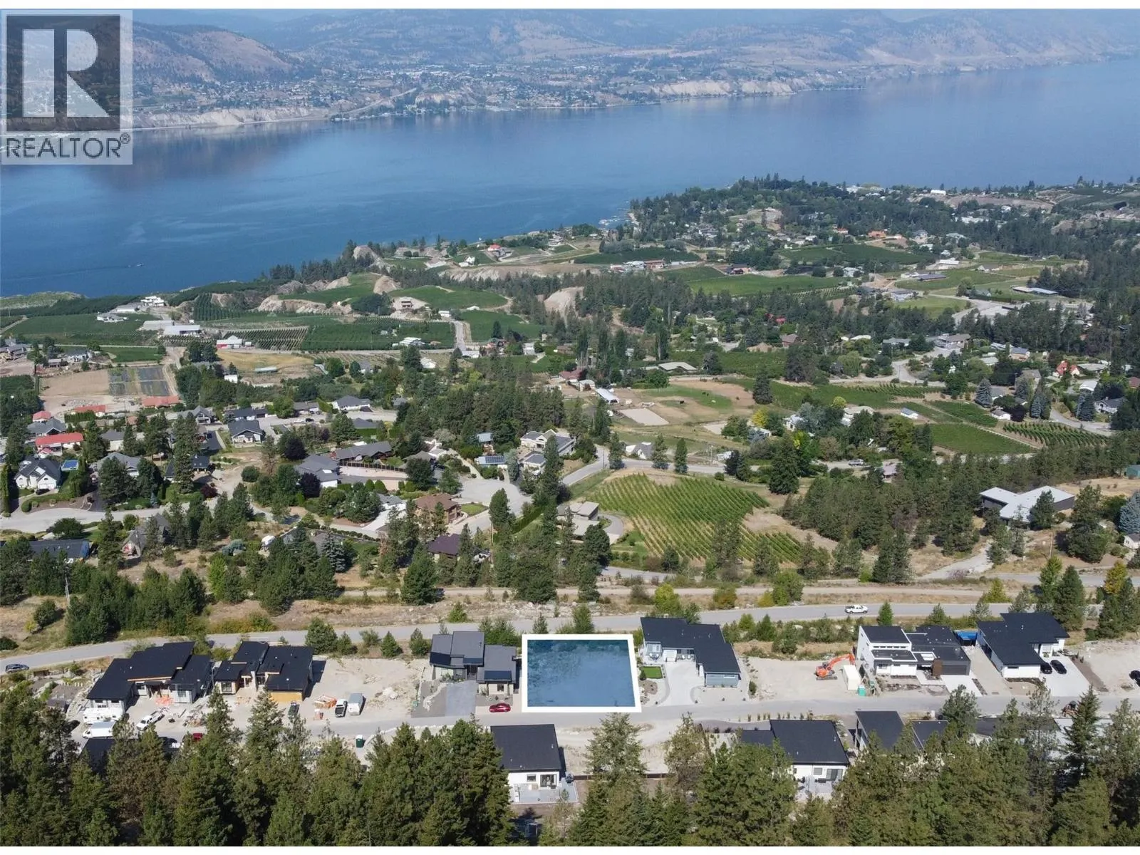 2875 OUTLOOK Way