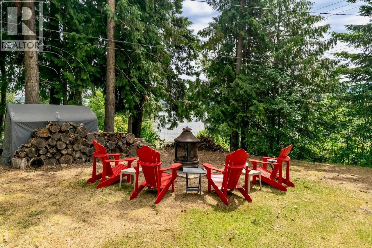 2989 Squilax-Anglemont Road