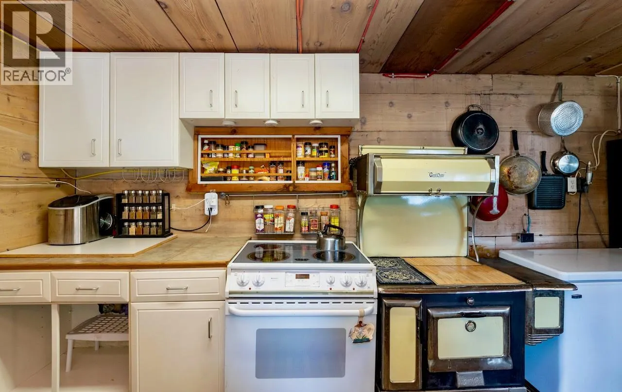2989 Squilax-Anglemont Road