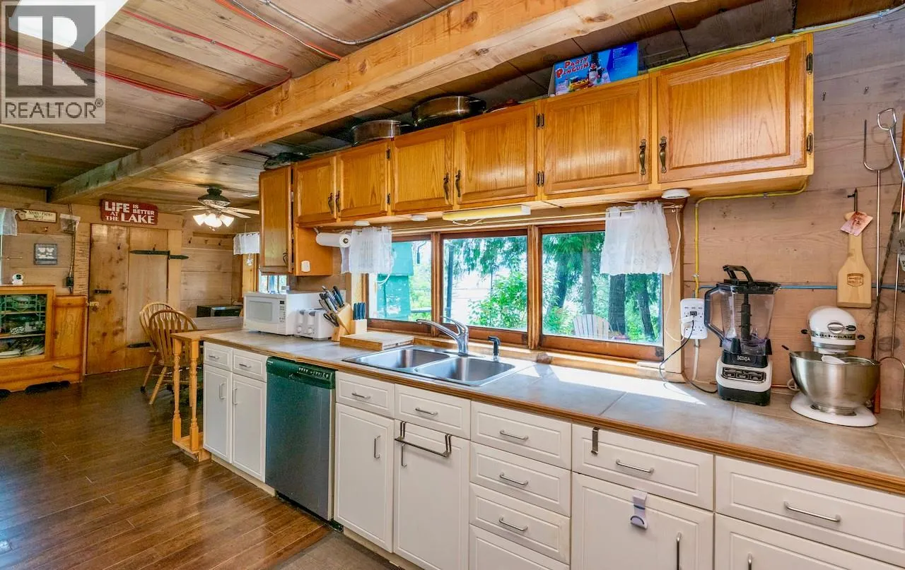 2989 Squilax-Anglemont Road