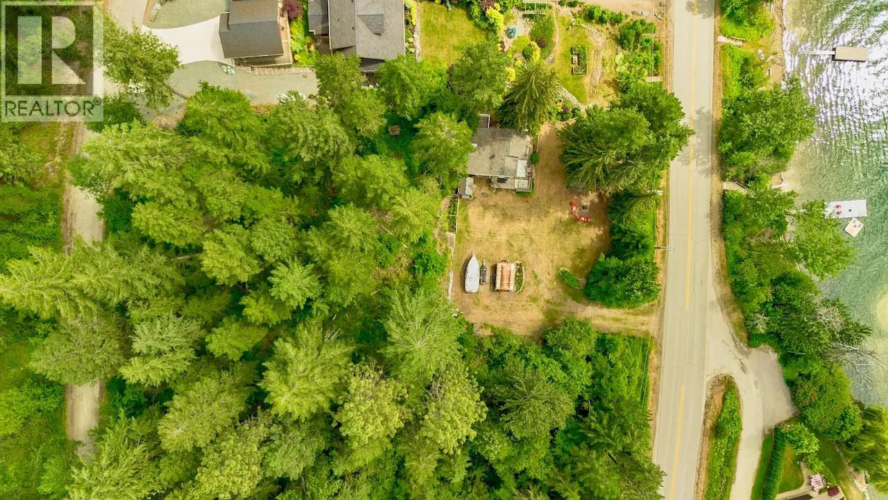 2989 Squilax-Anglemont Road