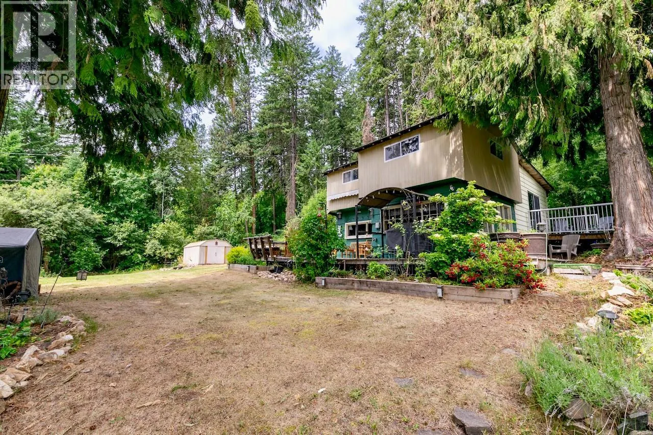 2989 Squilax-Anglemont Road