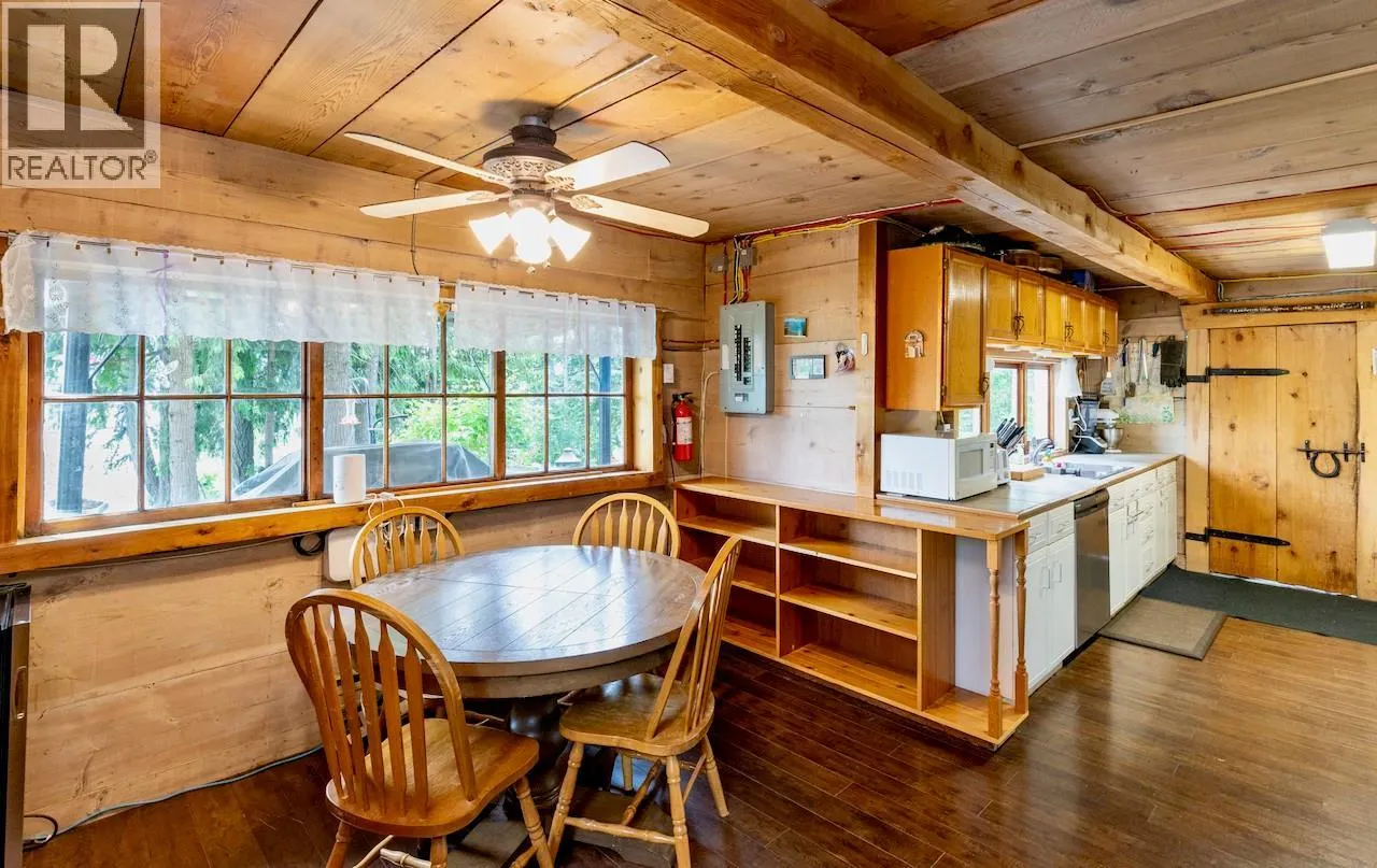 2989 Squilax-Anglemont Road