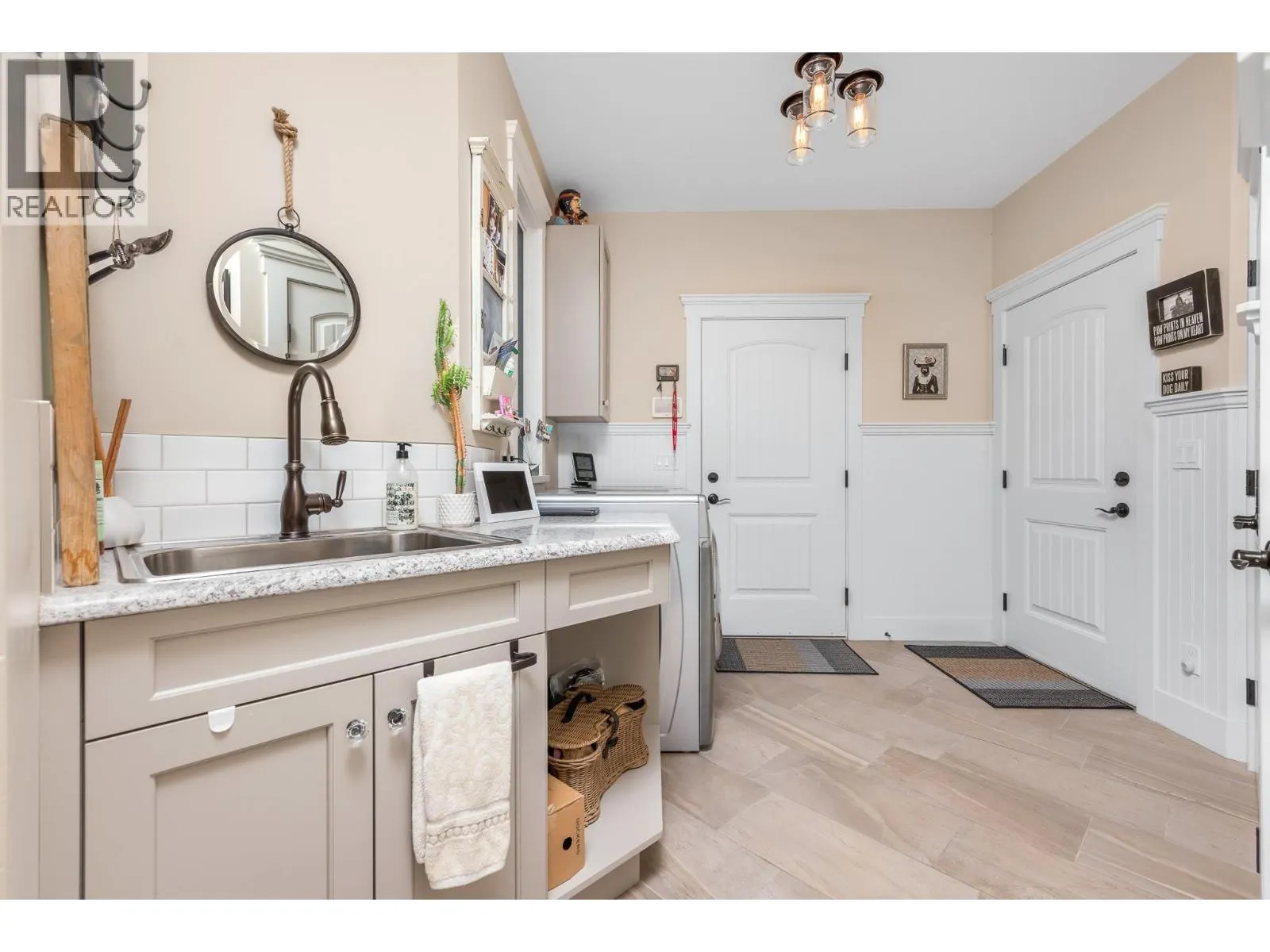 9196 Tronson Road Unit# 7