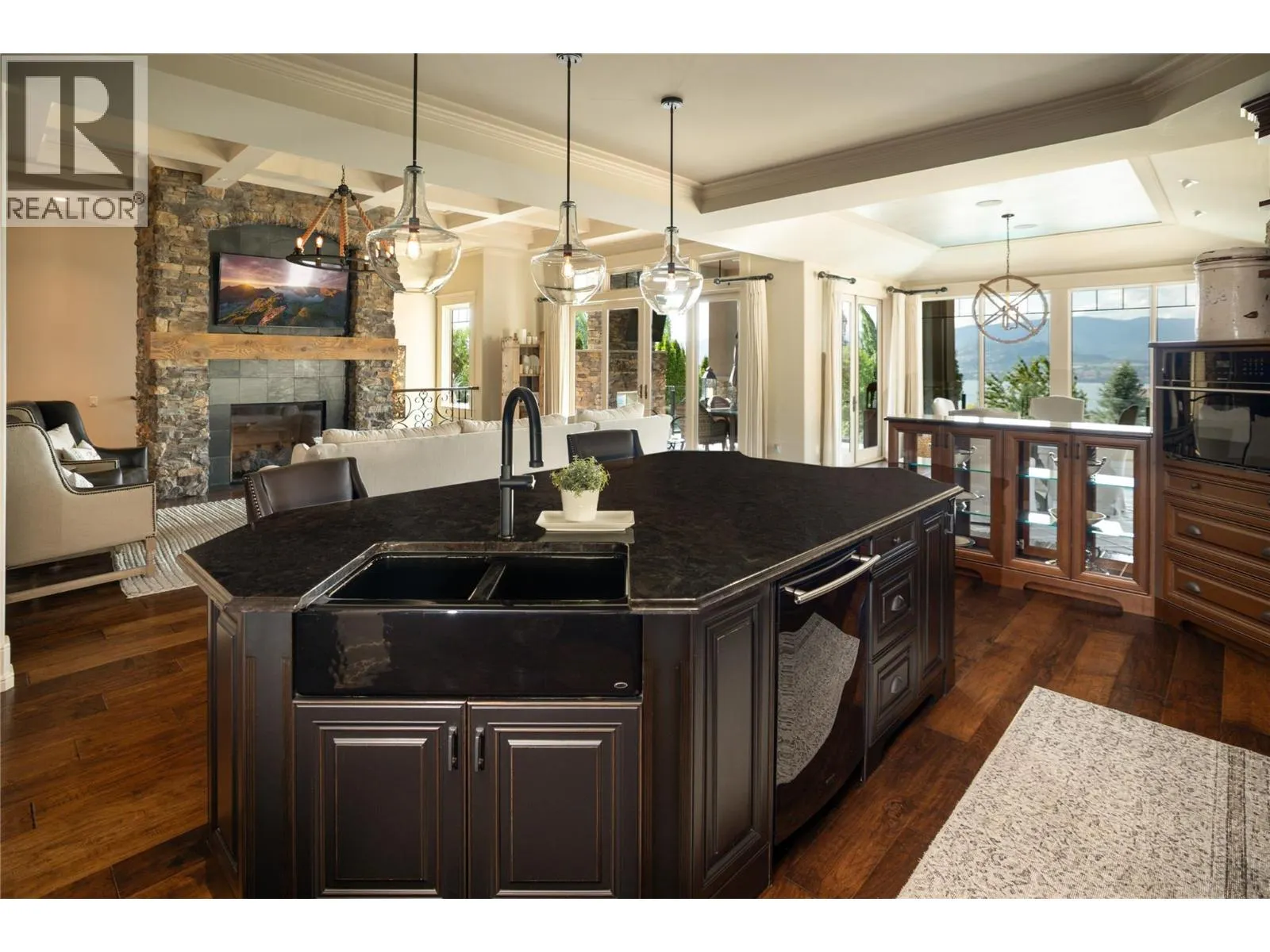 710 ARBOR VIEW Drive