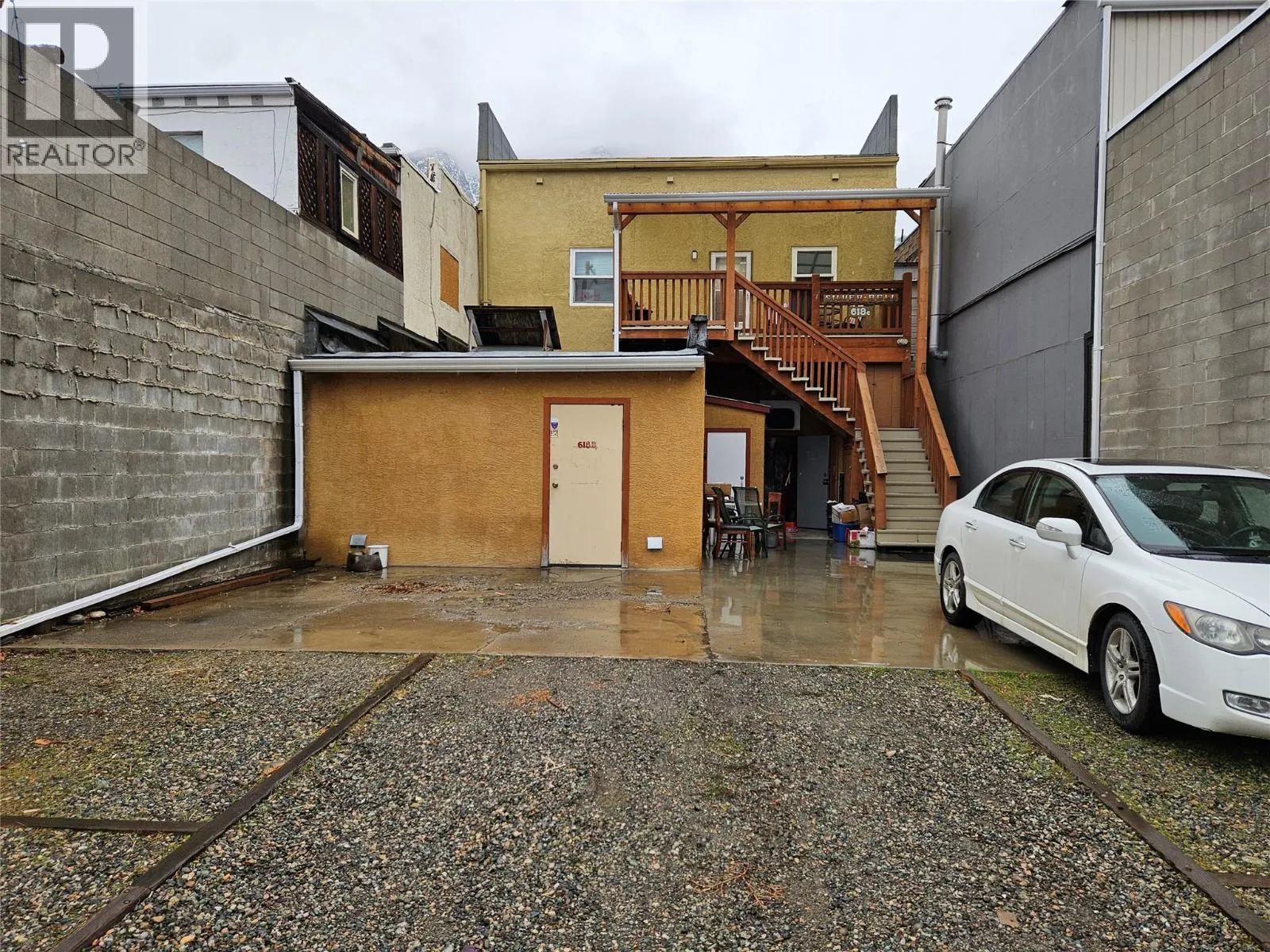 618 7th Avenue