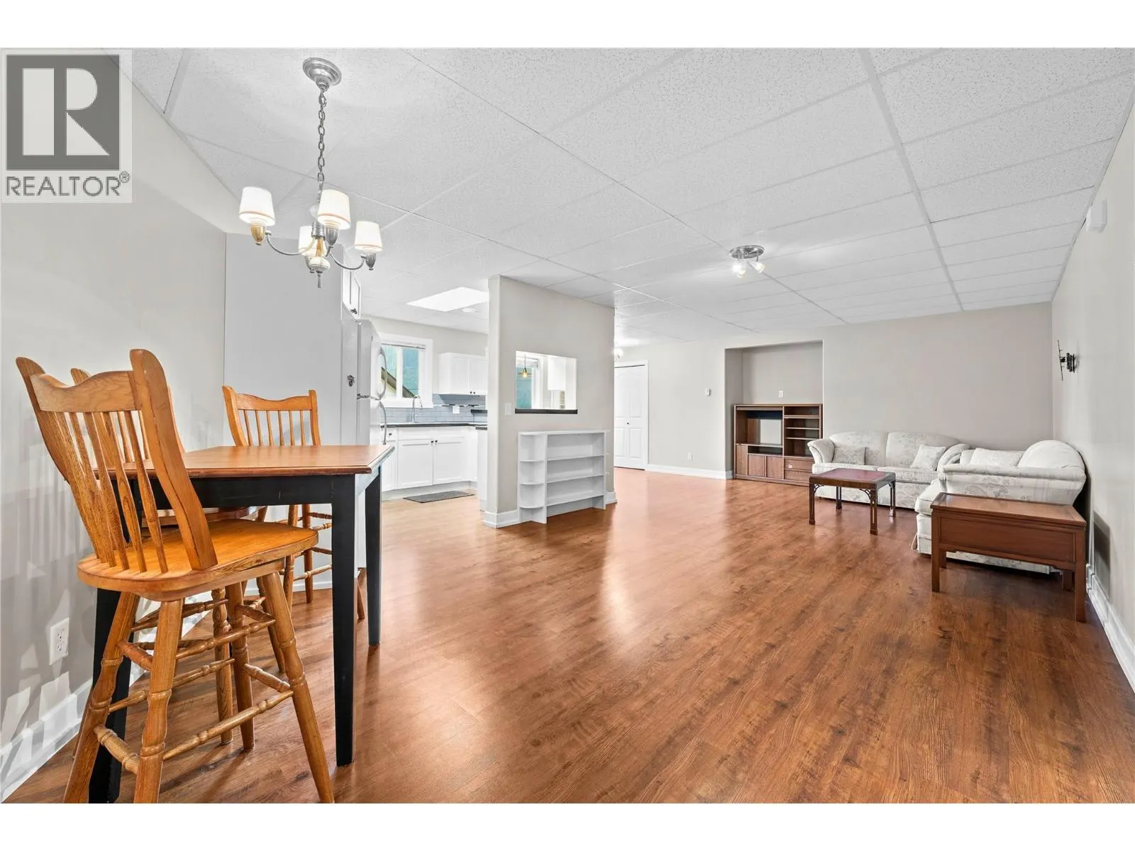 2483 Marine Place