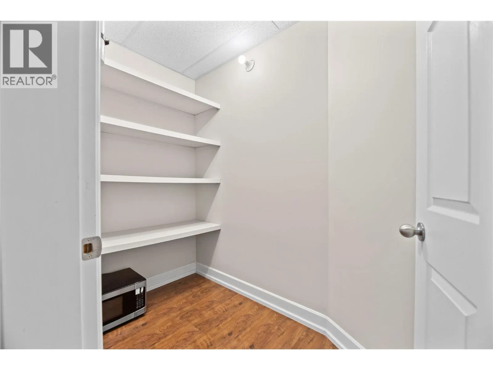 2483 Marine Place