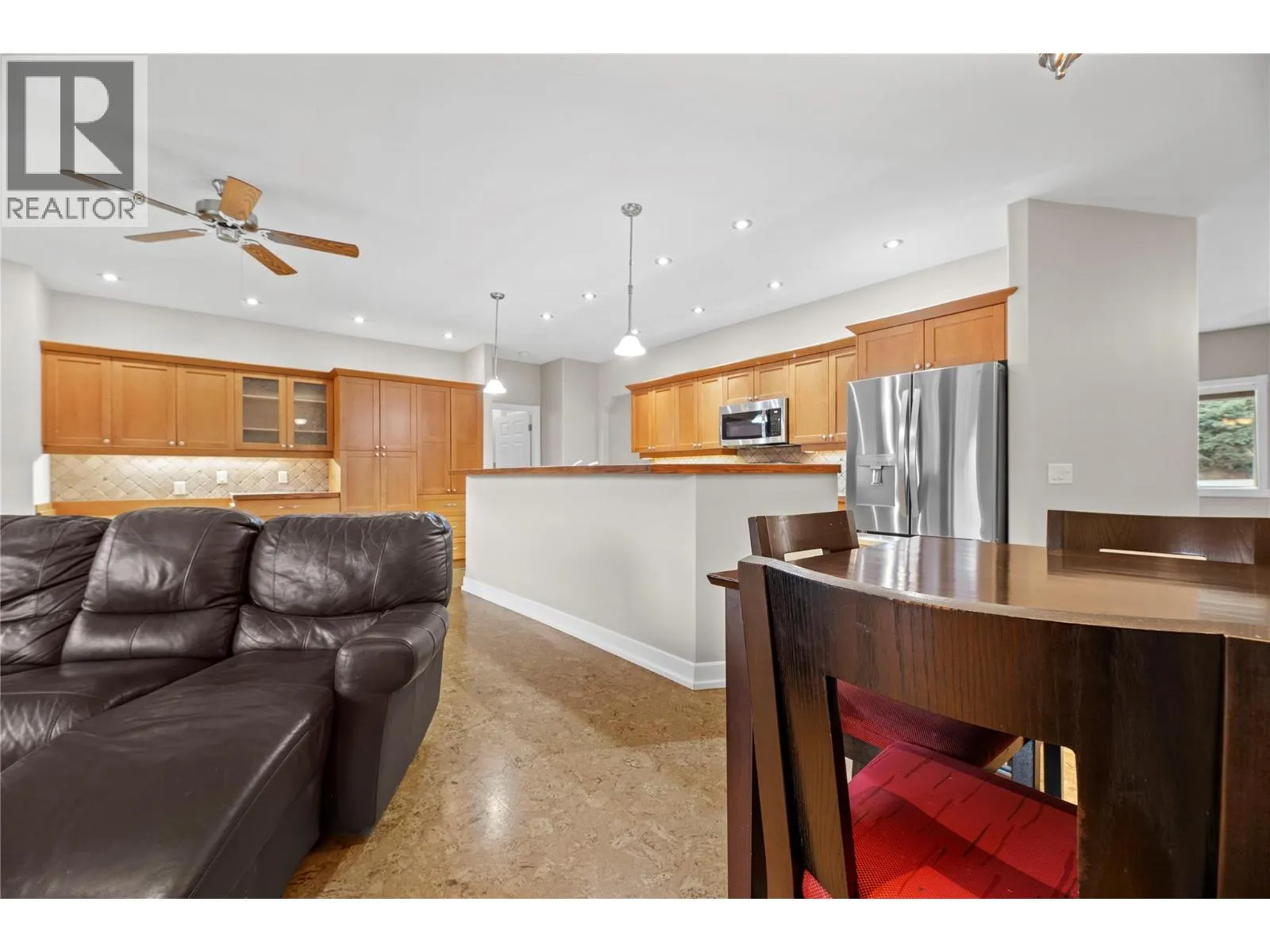 2483 Marine Place