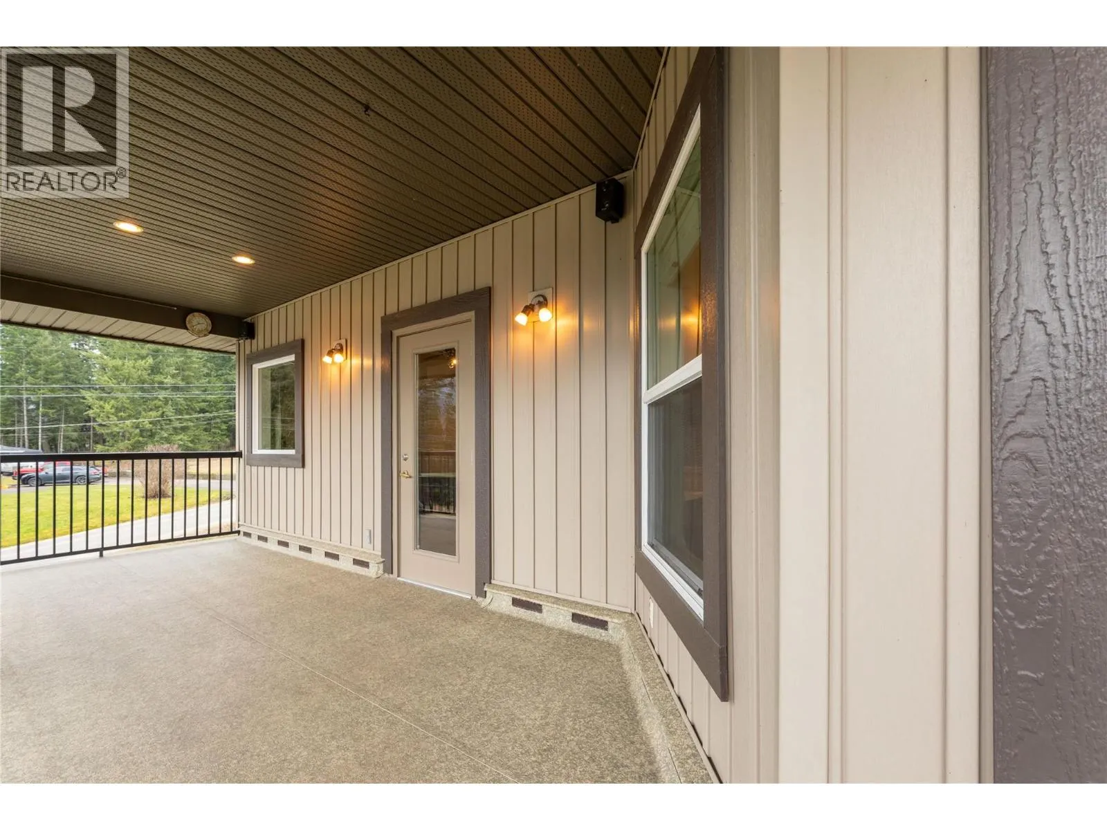 2483 Marine Place