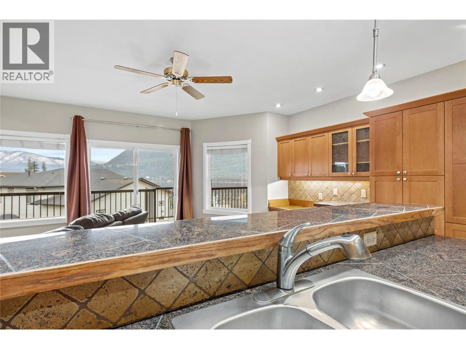2483 Marine Place
