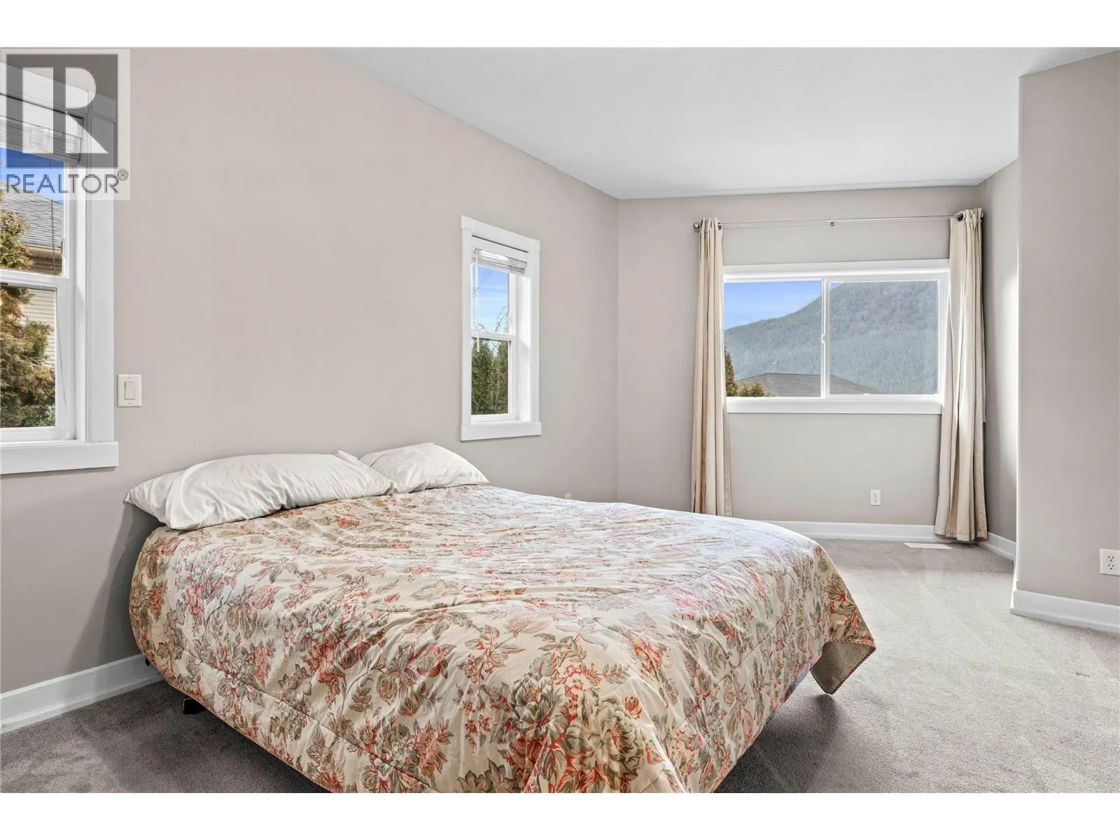 2483 Marine Place