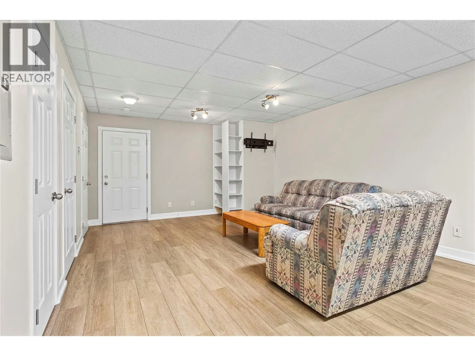 2483 Marine Place