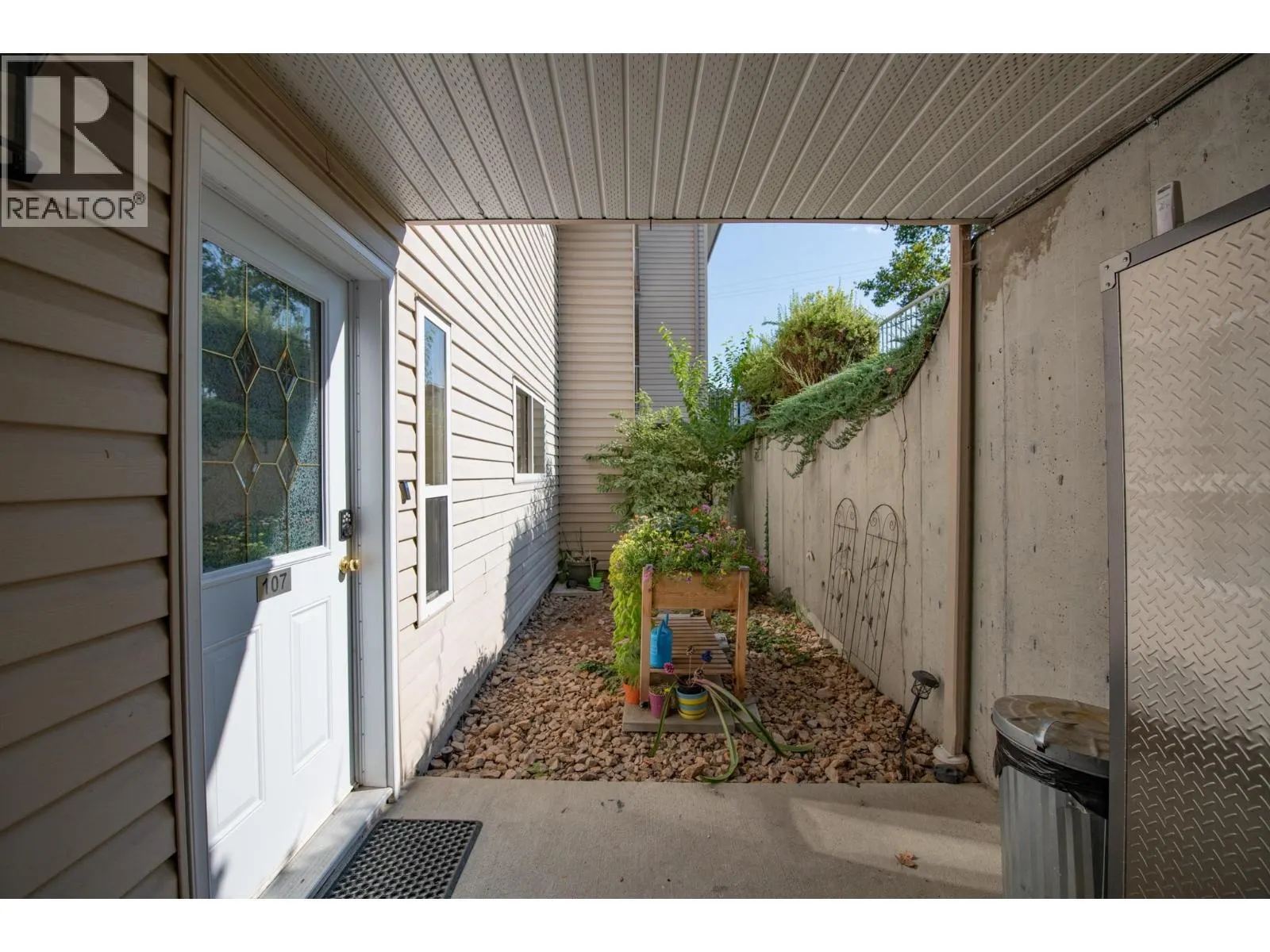 110 Kalamalka Lake Road Unit# 107