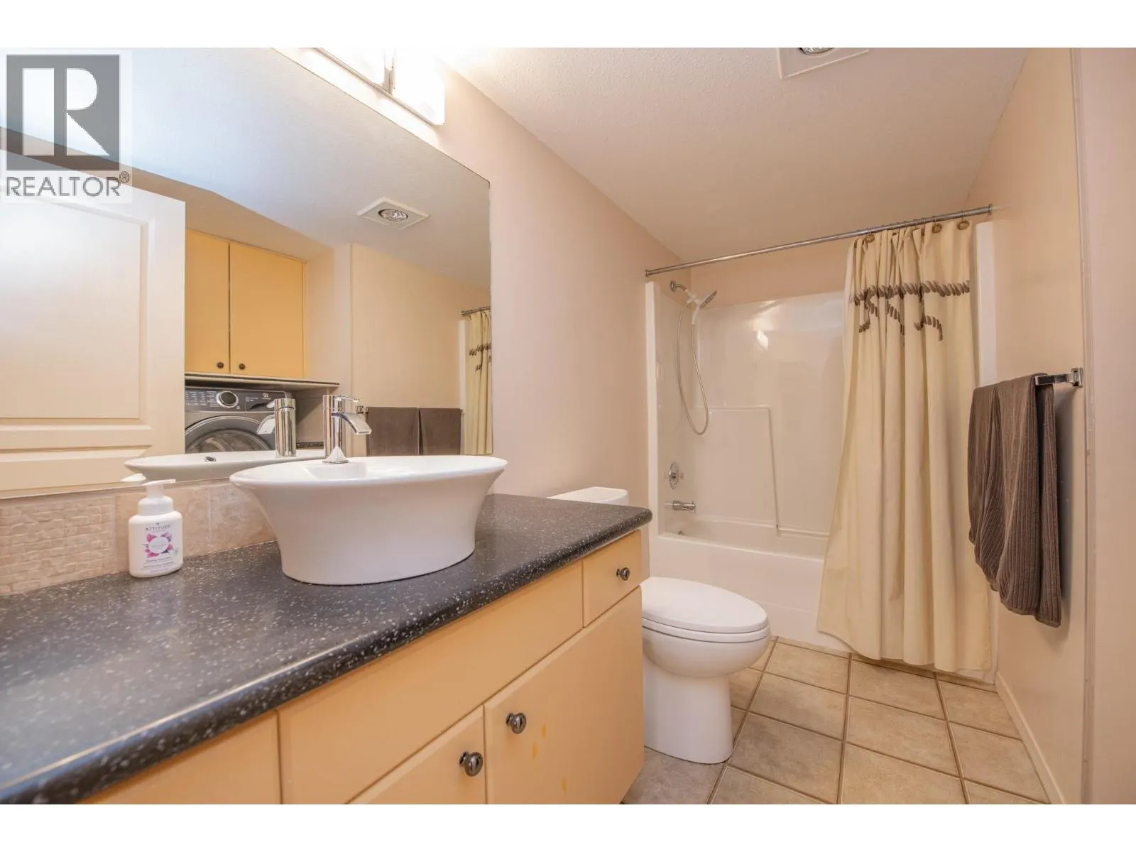 110 Kalamalka Lake Road Unit# 107