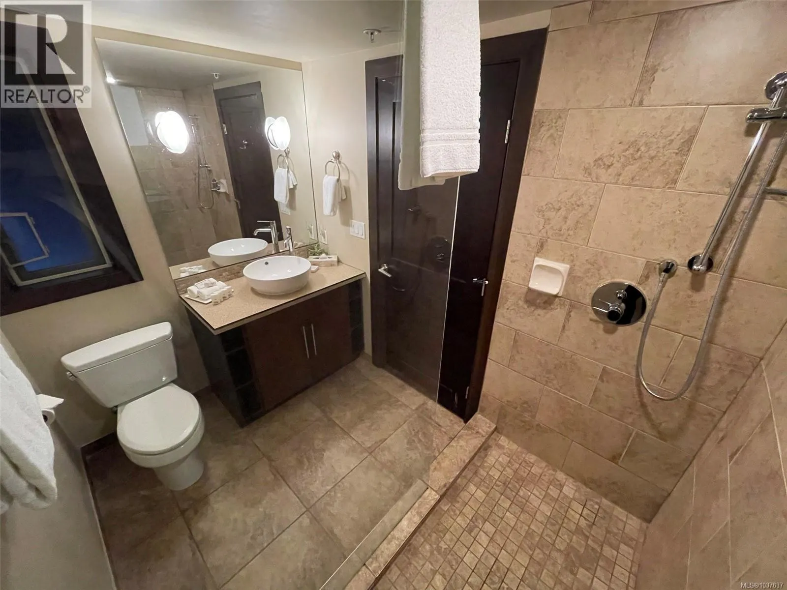 234 1175 Resort Dr