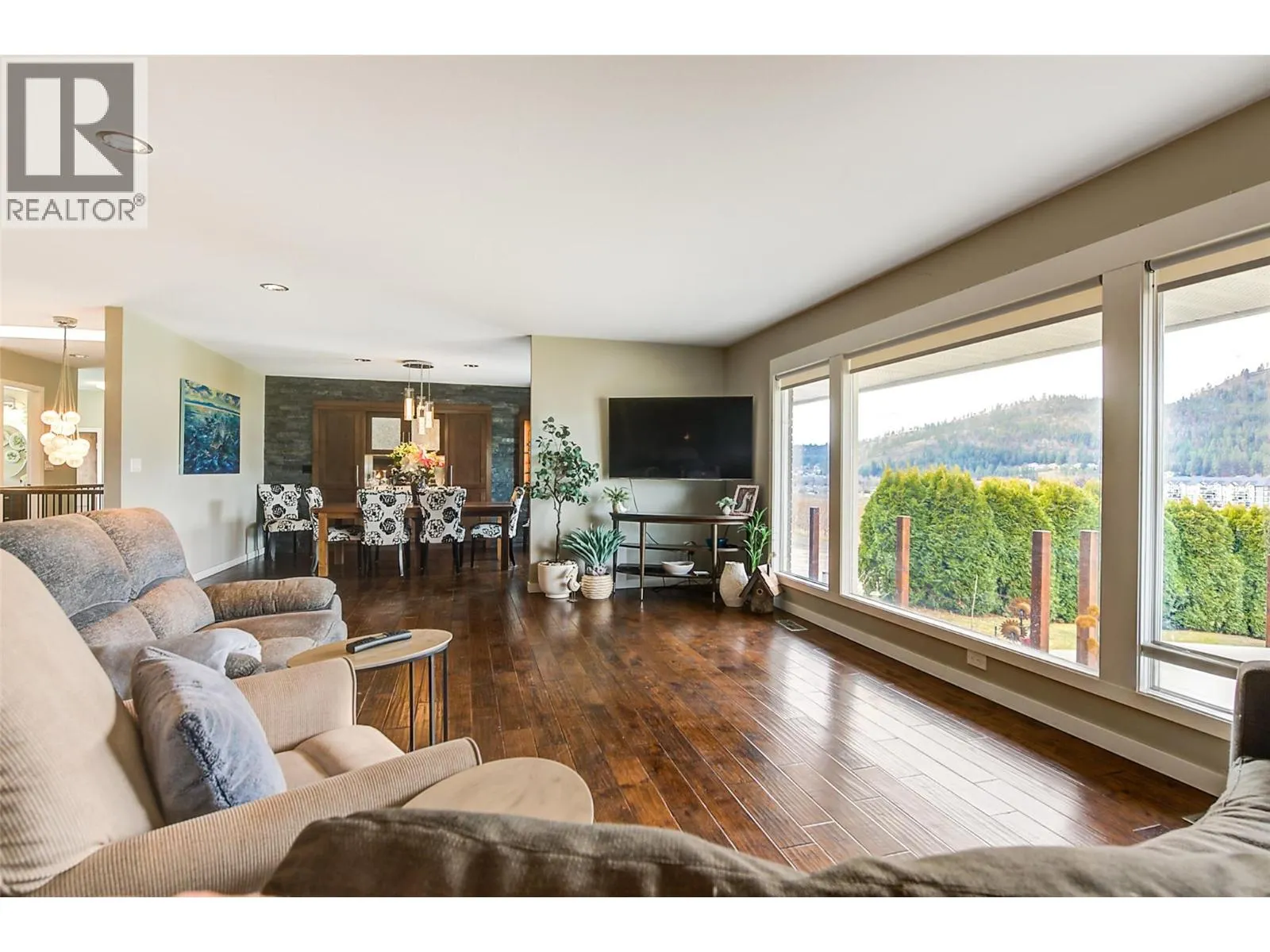 371 Valley Road Unit# 1-3