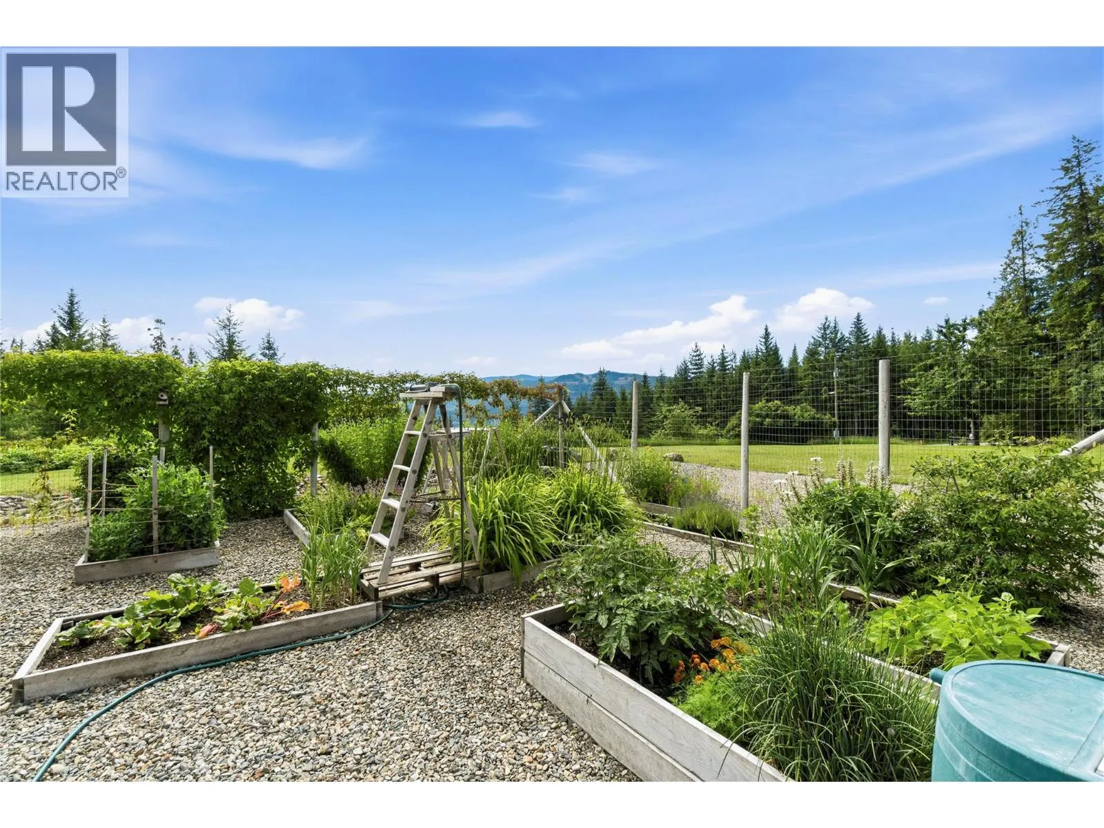 6137 Line 17 Road