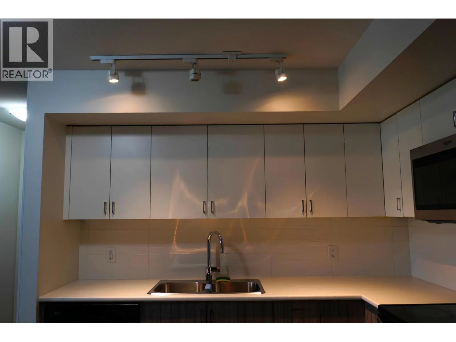 725 Academy Way Unit# 128