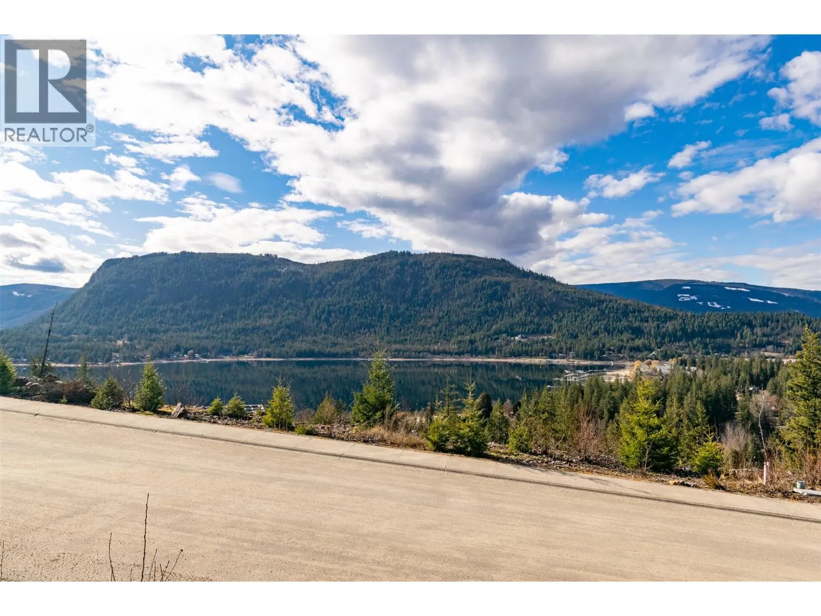 283 Bayview Drive
