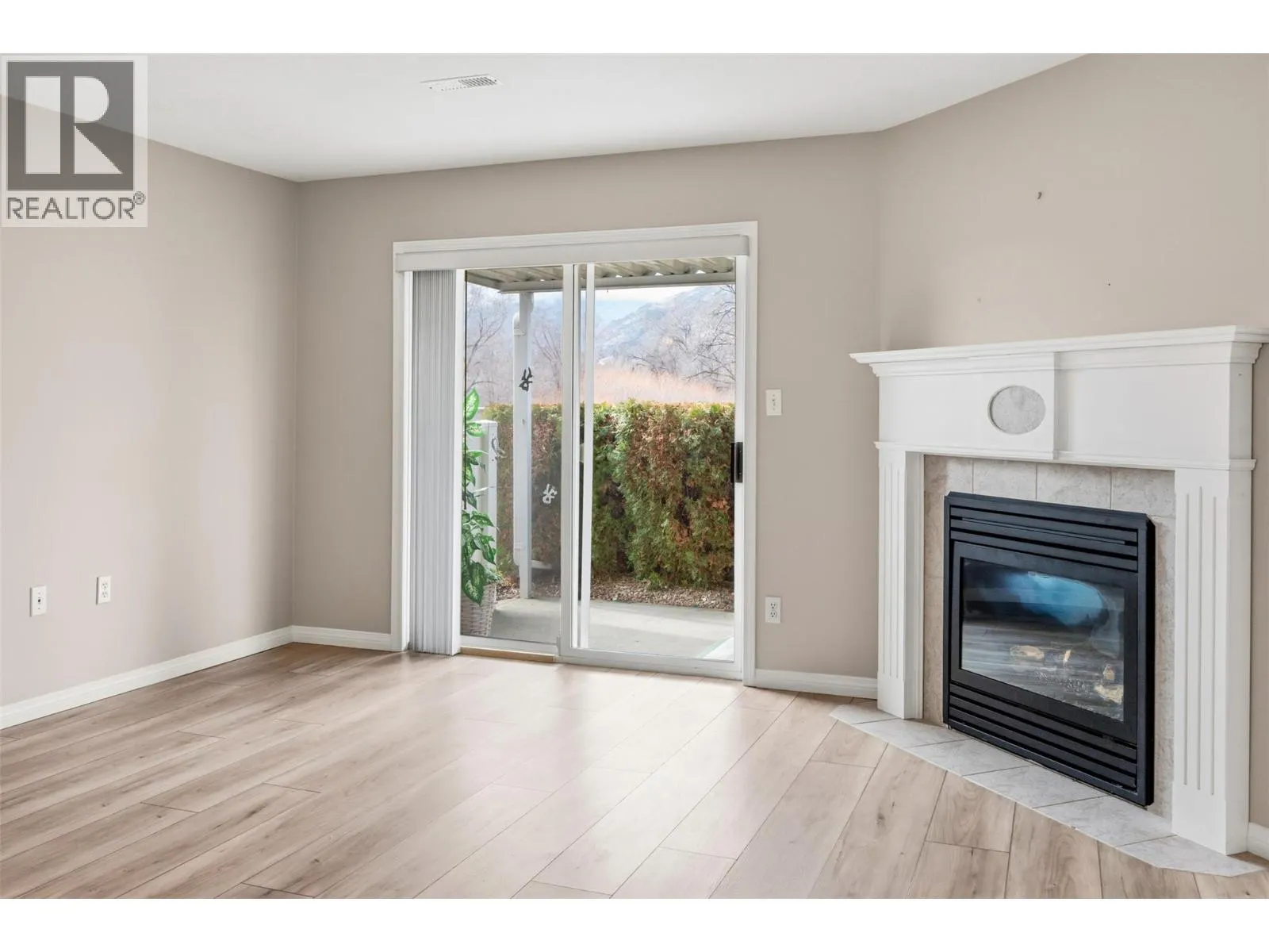 6514 Meadows Drive Unit# 3